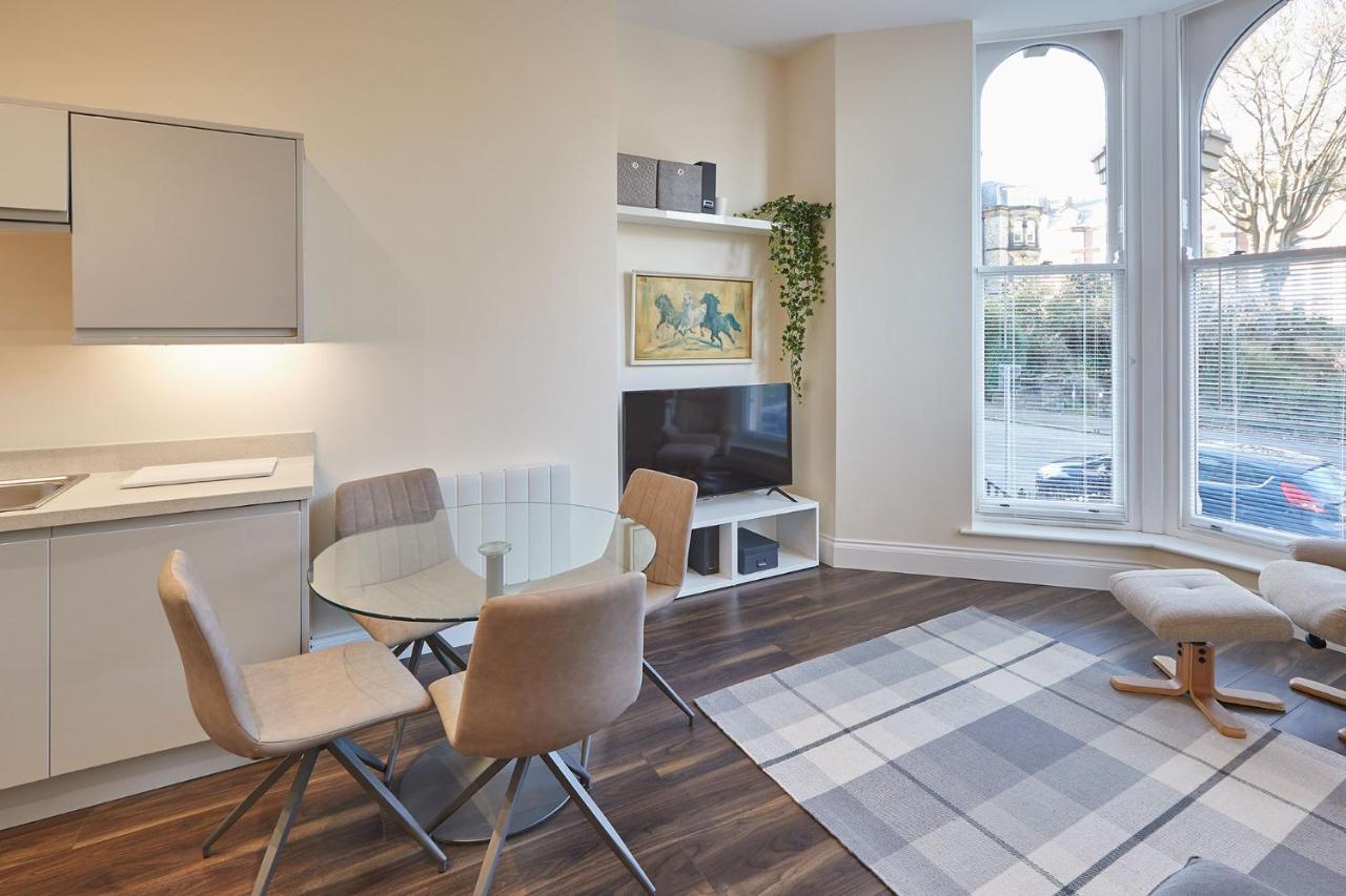 Host & Stay - South Cliff Apartment スカーバラ エクステリア 写真