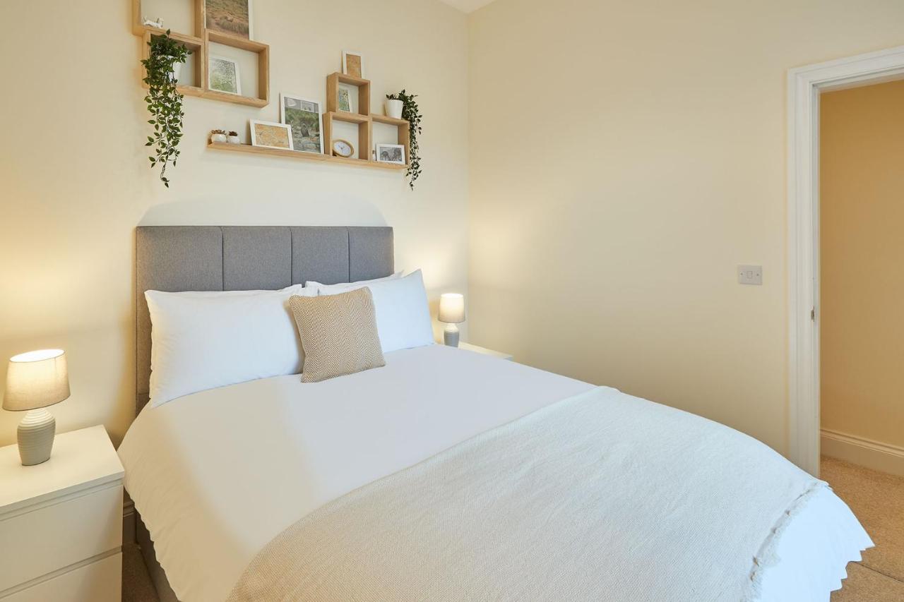 Host & Stay - South Cliff Apartment スカーバラ エクステリア 写真